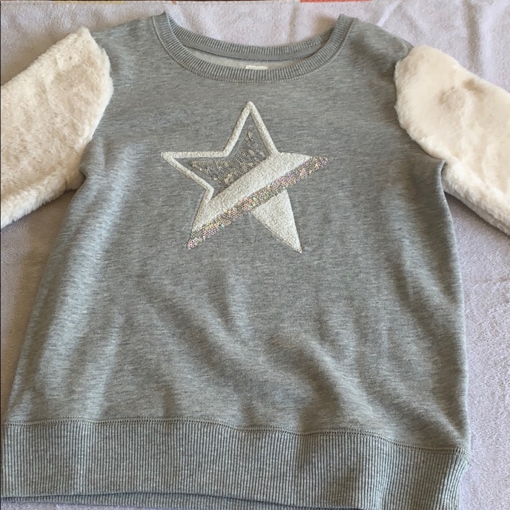 Sweatshirt